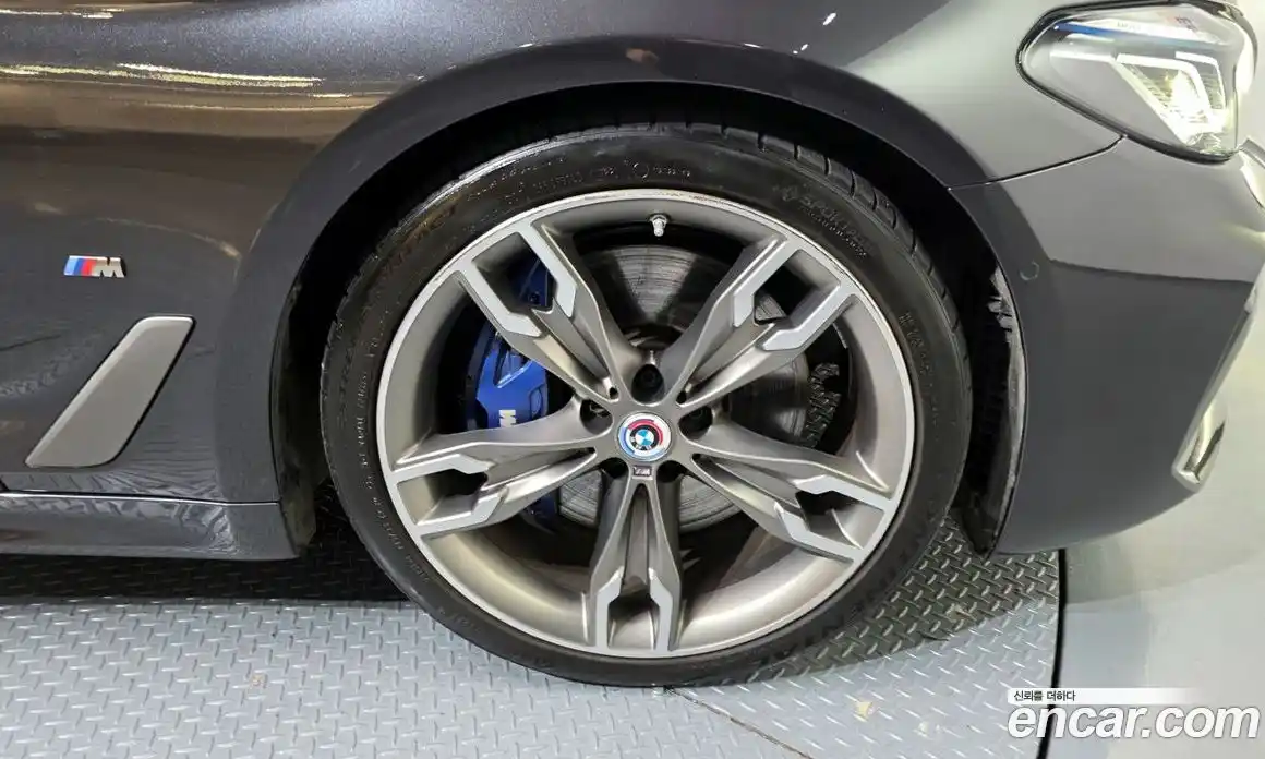 BMW 5-Series 2023 4.4 Автомат в Москве № 192531, фото 18