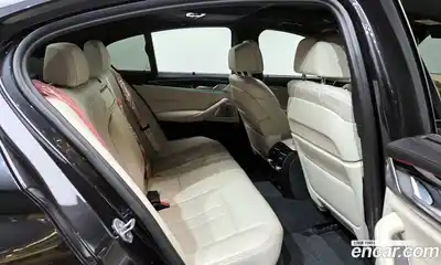 BMW 5-Series 2023 4.4 Автомат в Москве № 192531, миниатюра 3