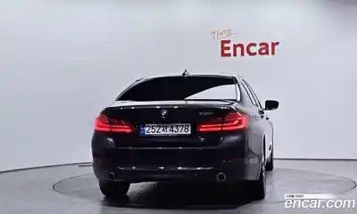 BMW 5-Series 2019 2.0 Автомат в Москве № 192685, миниатюра 2