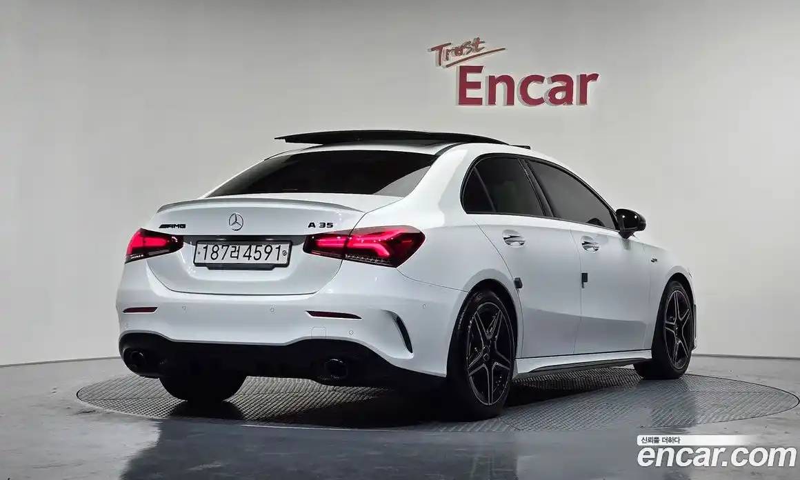 Mercedes-Benz A-Class 2023 2.0 Автомат в Москве № 193773, фото 16