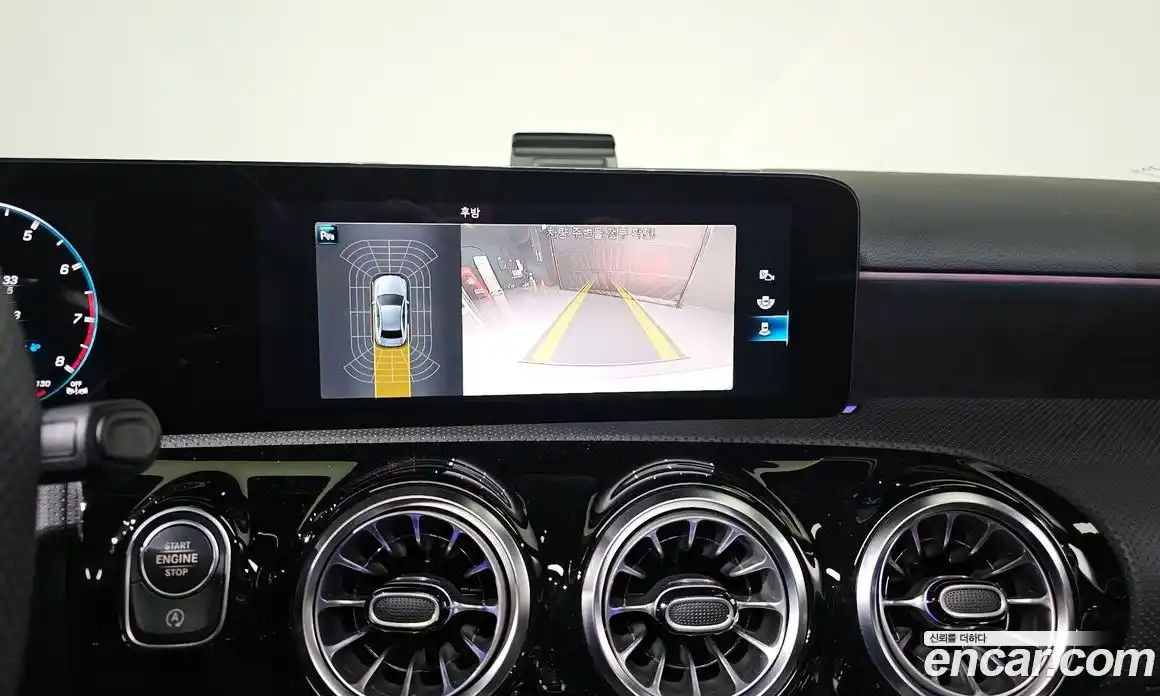 Mercedes-Benz A-Class 2023 2.0 Автомат в Москве № 193773, фото 6