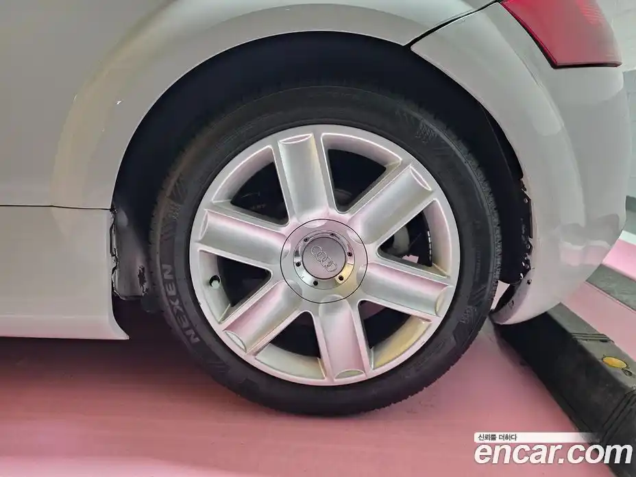 Audi TT 2000 1.8 Механическая в Москве № 194414, фото 6