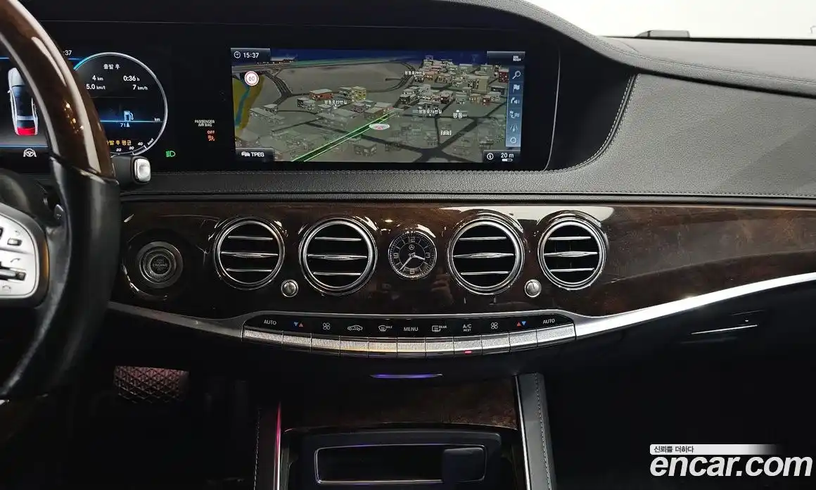 Mercedes-Benz S-Class 2018 4.0 Автомат в Москве № 195511, фото 17