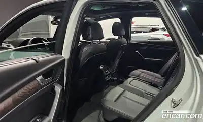 Audi Q5 2023 2.0 Автомат в Москве № 195951, миниатюра 11