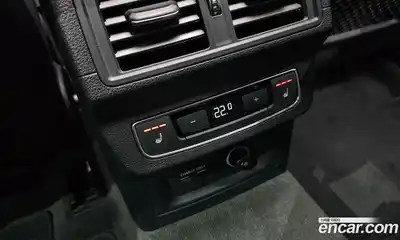 Audi Q5 2023 2.0 Автомат в Москве № 195951, миниатюра 2