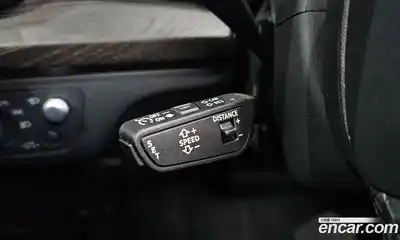 Audi Q5 2023 2.0 Автомат в Москве № 195951, миниатюра 3