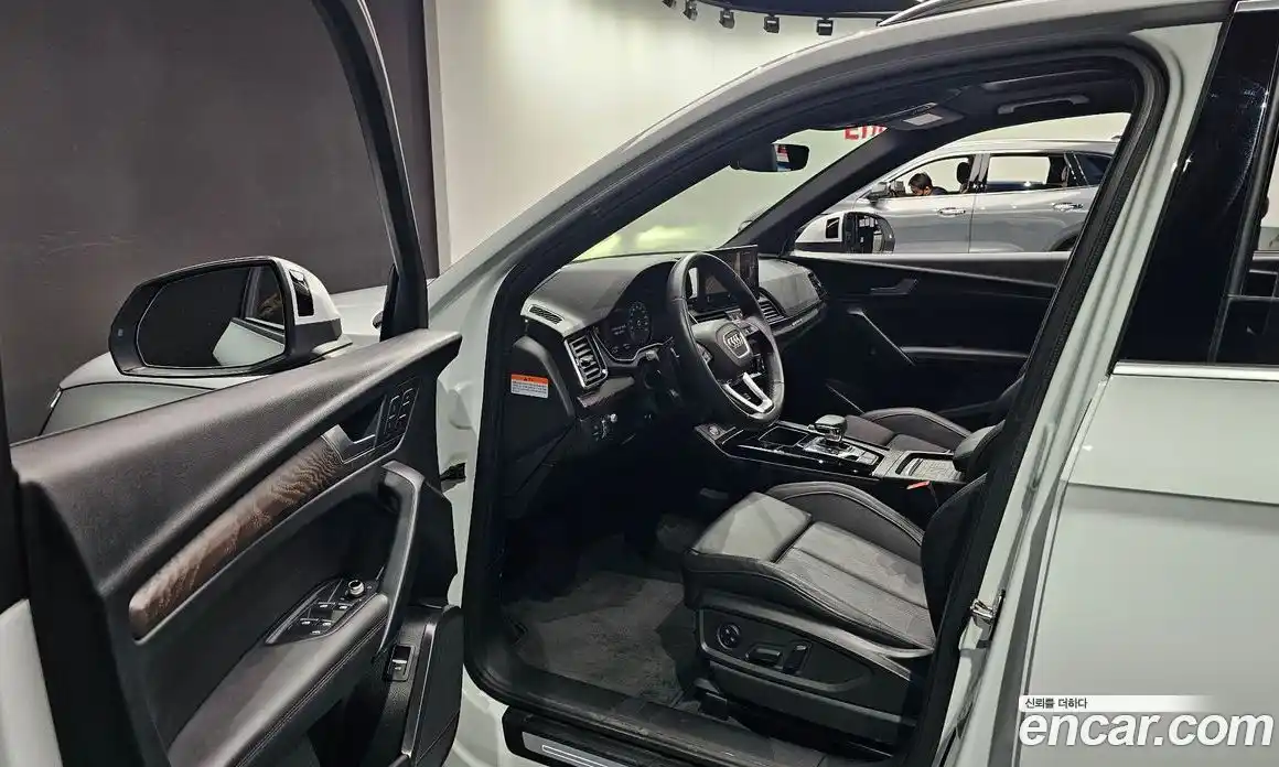 Audi Q5 2023 2.0 Автомат в Москве № 195951, фото 10