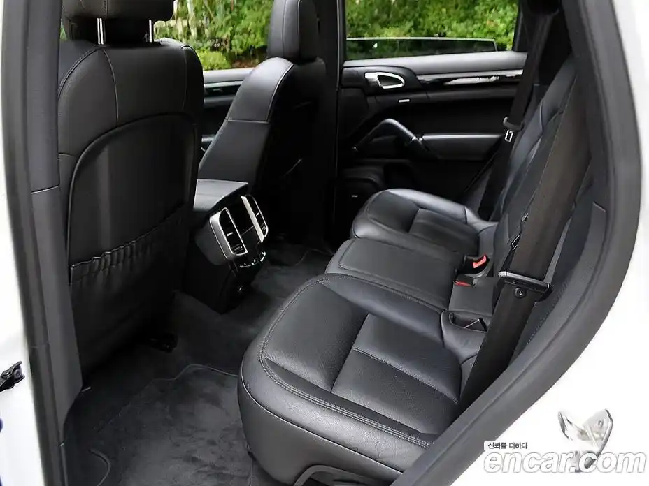 Porsche Cayenne 2015 3.0 Автомат в Москве № 197916, фото 11