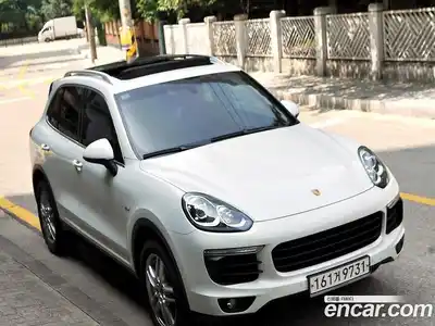 Porsche Cayenne 2015 3.0 Автомат в Москве № 197916, миниатюра 6