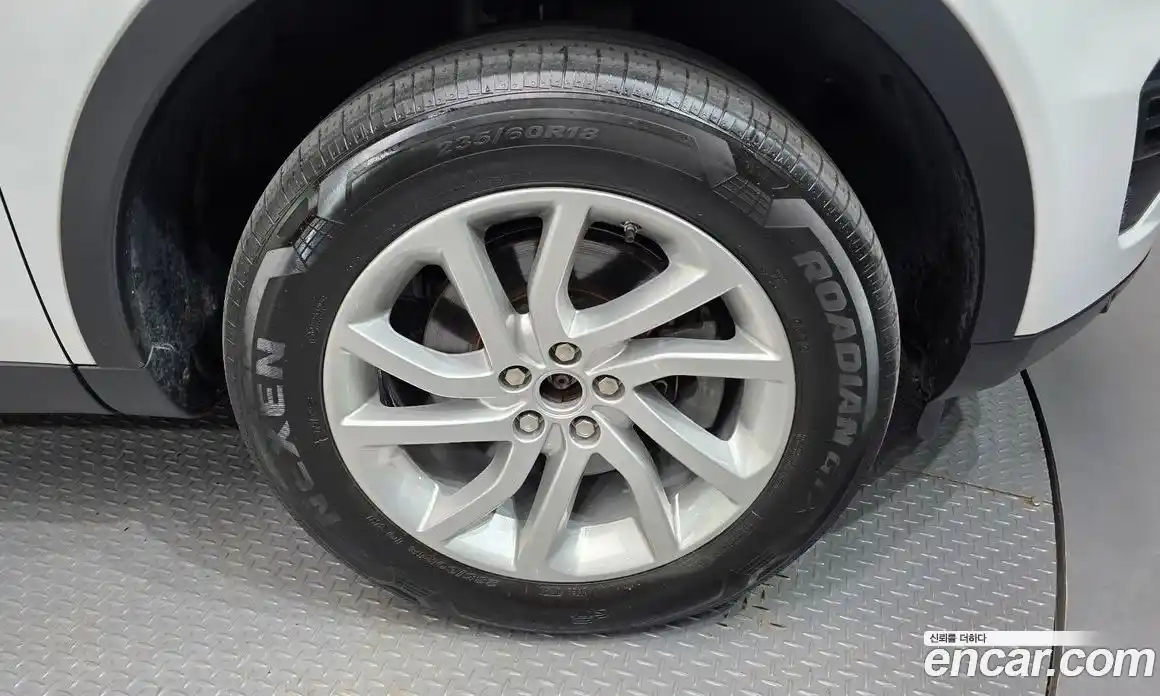 Land Rover Discovery Sport 2019 2.0 Автомат в Москве № 198213, фото 8