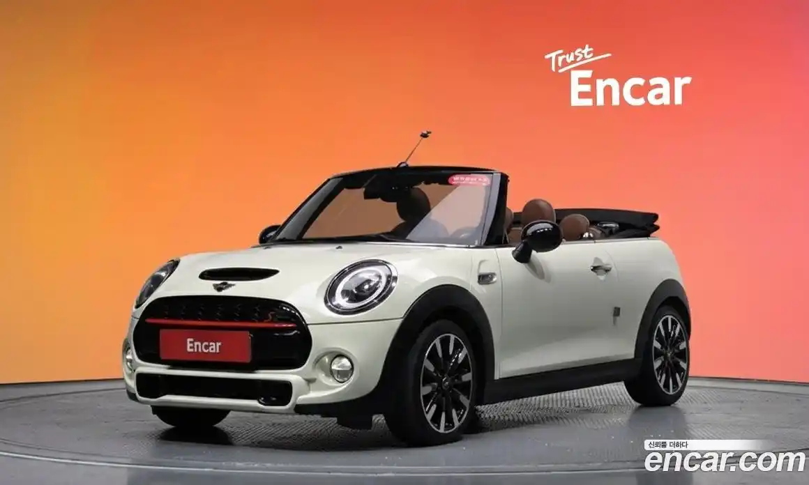 Mini Cooper Convertible 2019 2.0 Автомат в Москве № 198400, фото 16