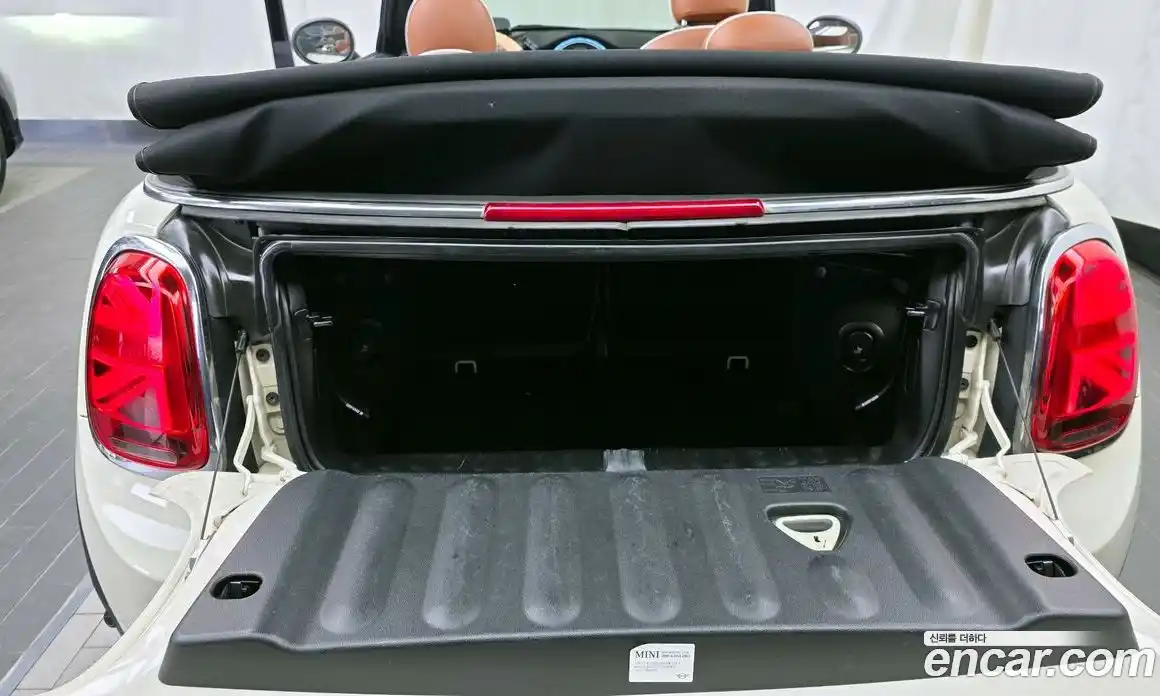 Mini Cooper Convertible 2019 2.0 Автомат в Москве № 198400, фото 3