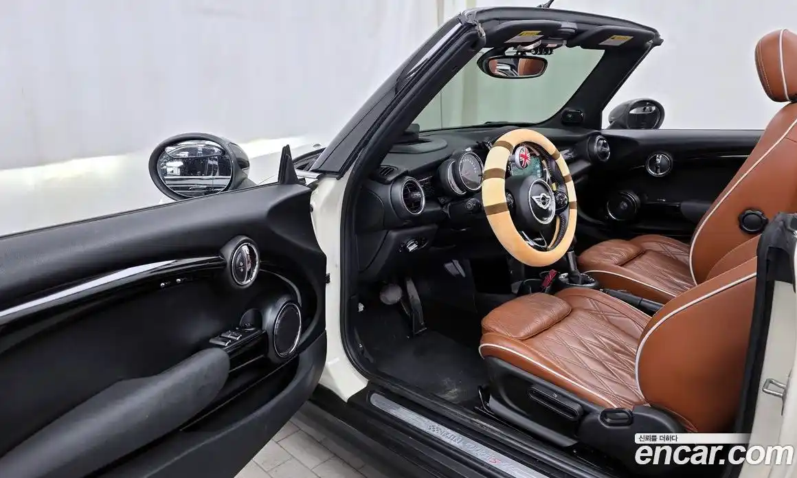 Mini Cooper Convertible 2019 2.0 Автомат в Москве № 198400, фото 7