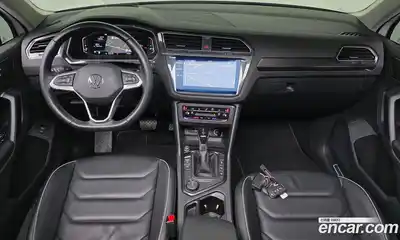 Volkswagen Tiguan 2023 2.0 Автомат в Москве № 198995, миниатюра 7