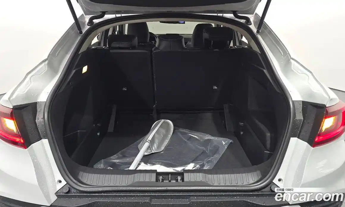 Renault XM3 2023 1.6 Автомат в Москве № 204472, фото 11