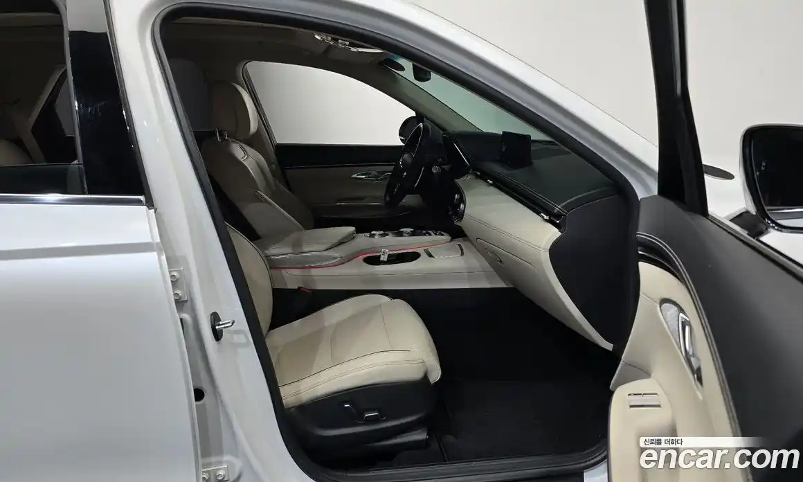 Genesis GV70 2023 2.5 Автомат в Москве № 20667, фото 18