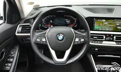 BMW 3-Series 2021 2.0 Автомат в Москве № 210573, миниатюра 11