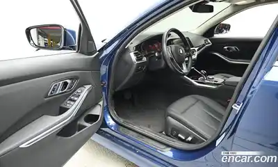 BMW 3-Series 2021 2.0 Автомат в Москве № 210573, миниатюра 9