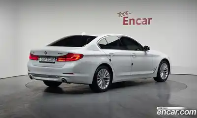 BMW 5-Series 2019 2.0 Автомат в Москве № 211734, миниатюра 2
