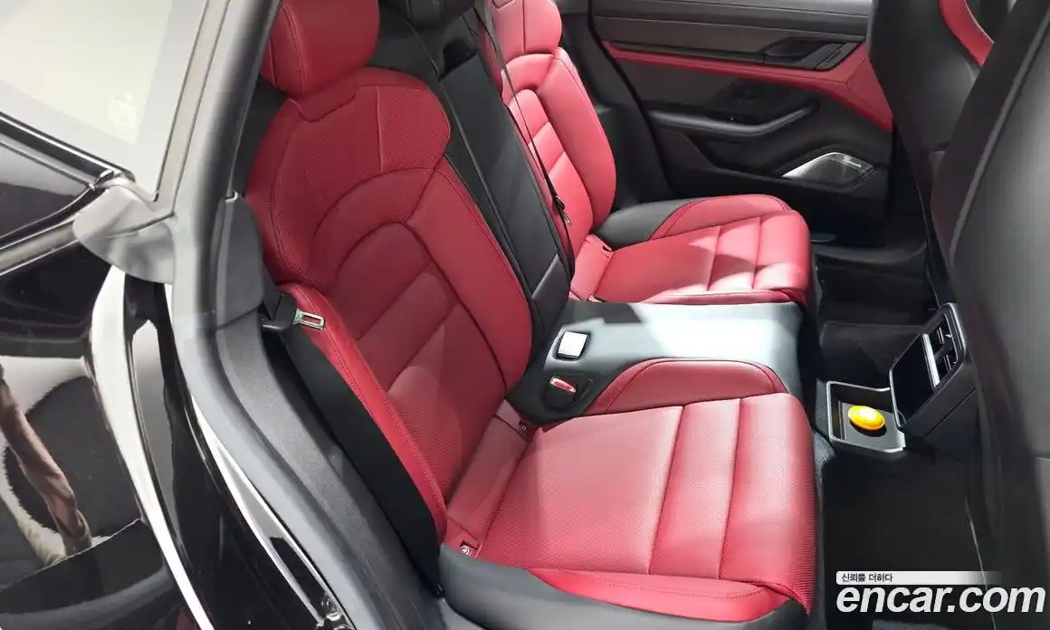 Porsche Taycan 2022 0.1 Автомат в Москве № 212938, фото 11