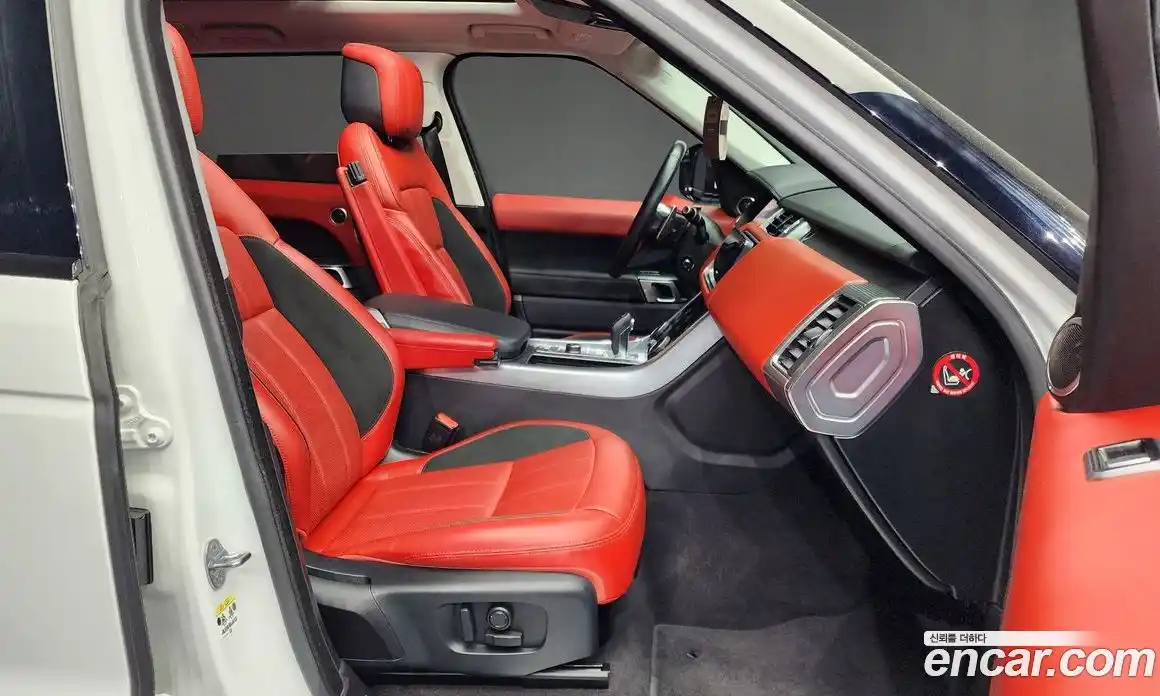 Land Rover Range-Rover Sport 2019 3.0 Автомат в Москве № 213428, фото 1