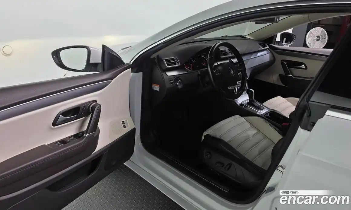 Volkswagen CC 2016 2.0 Автомат в Москве № 215354, фото 18