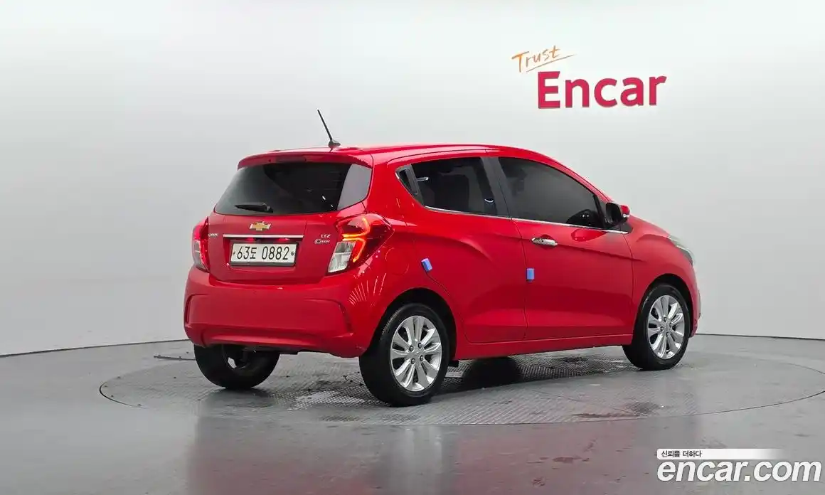 Chevrolet Spark 2016 1.0 Автомат в Москве № 218040, фото 12