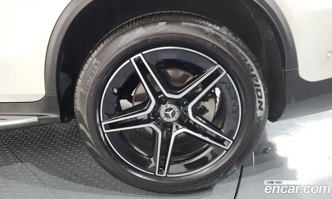 Mercedes-Benz GLC-Class 2023 2.0 Автомат в Москве № 220607, фото 5