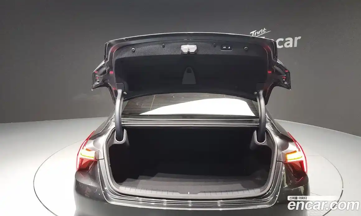 Kia K8 2023 2.5 Автомат в Москве № 226657, фото 20