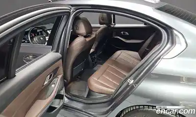 BMW 3-Series 2022 2.0 Автомат в Москве № 228388, миниатюра 12