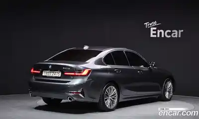 BMW 3-Series 2022 2.0 Автомат в Москве № 228388, миниатюра 2