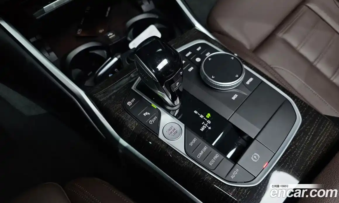 BMW 3-Series 2022 2.0 Автомат в Москве № 228388, фото 9