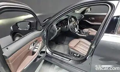 BMW 3-Series 2022 2.0 Автомат в Москве № 228388, миниатюра 10