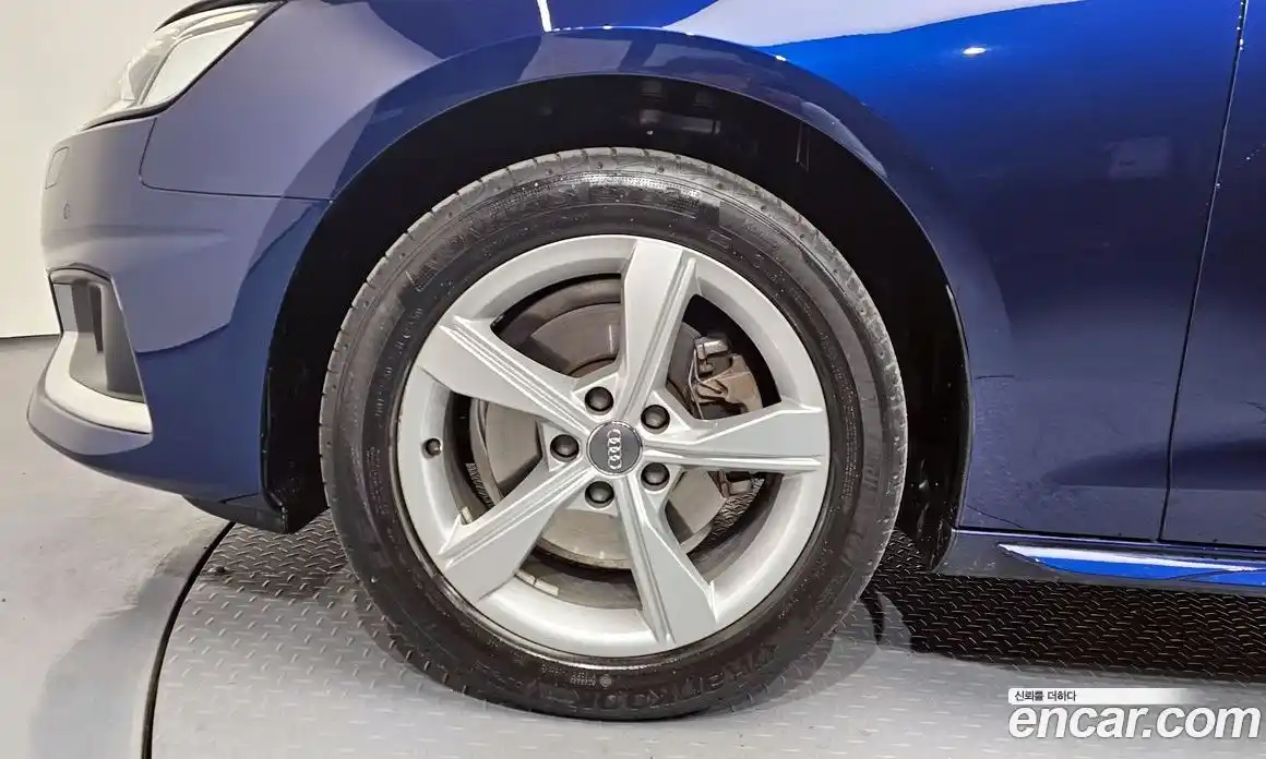 Audi A4 2021 2.0 Автомат в Москве № 229716, фото 7