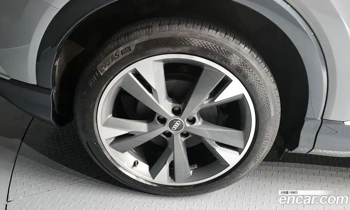 Audi Q4 e-tron 2022 0.2 Автомат в Москве № 229741, фото 16