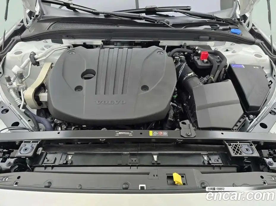 Volvo V60 2025 2.0 Автомат в Москве № 230718, фото 19