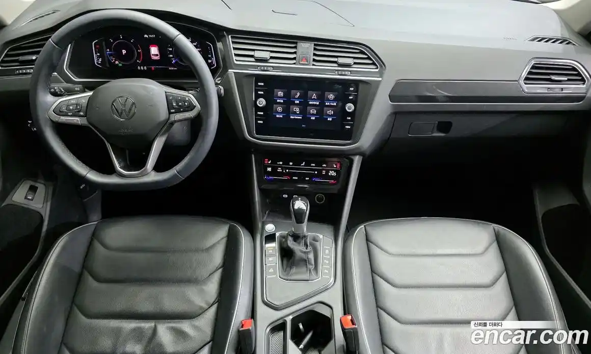 Volkswagen Tiguan 2021 2.0 Автомат в Москве № 232086, фото 14