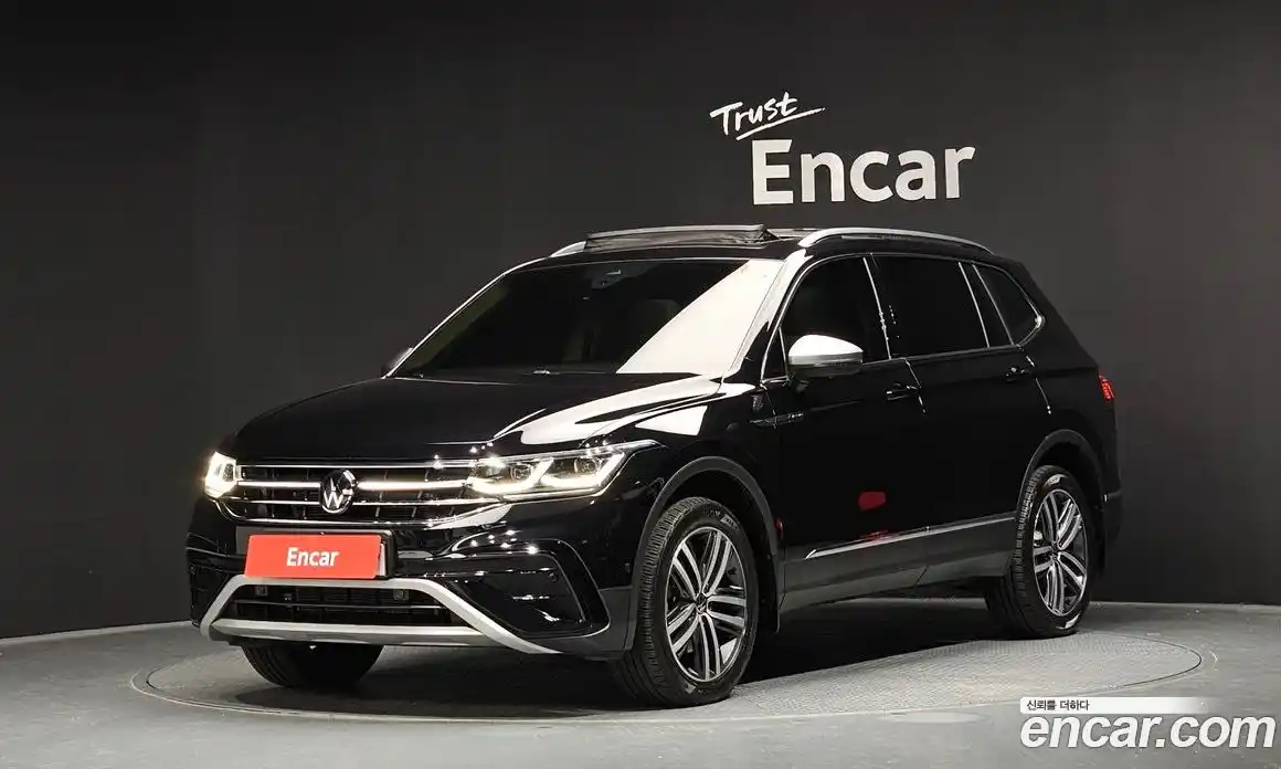 Volkswagen Tiguan 2023 2.0 Автомат в Москве № 232099, фото 18