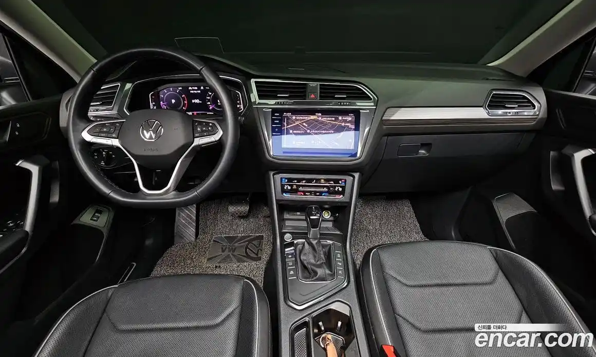 Volkswagen Tiguan 2023 2.0 Автомат в Москве № 232099, фото 19