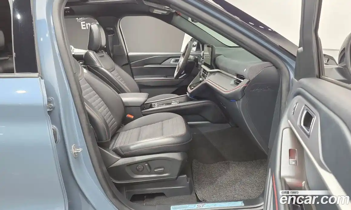 Ford Explorer 2025 2.3 Автомат в Москве № 233165, фото 17