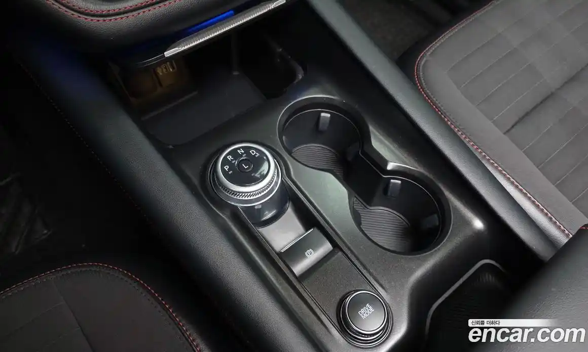 Ford Explorer 2025 2.3 Автомат в Москве № 233165, фото 10