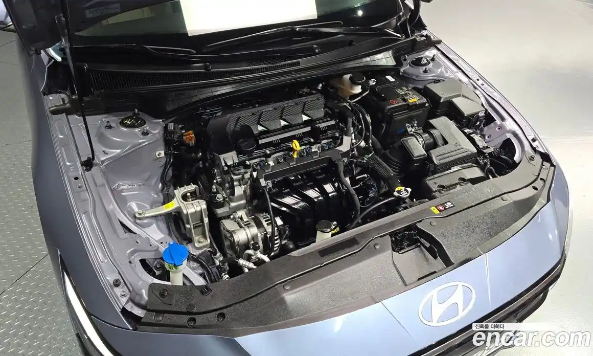 Hyundai Avante 2024 1.6 Автомат в Москве № 244770, фото 3