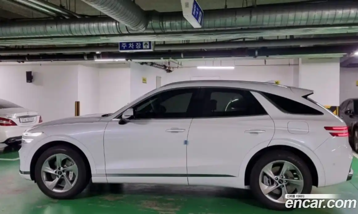 Genesis GV70 2025 2.5 Автомат в Москве № 24809, фото 3