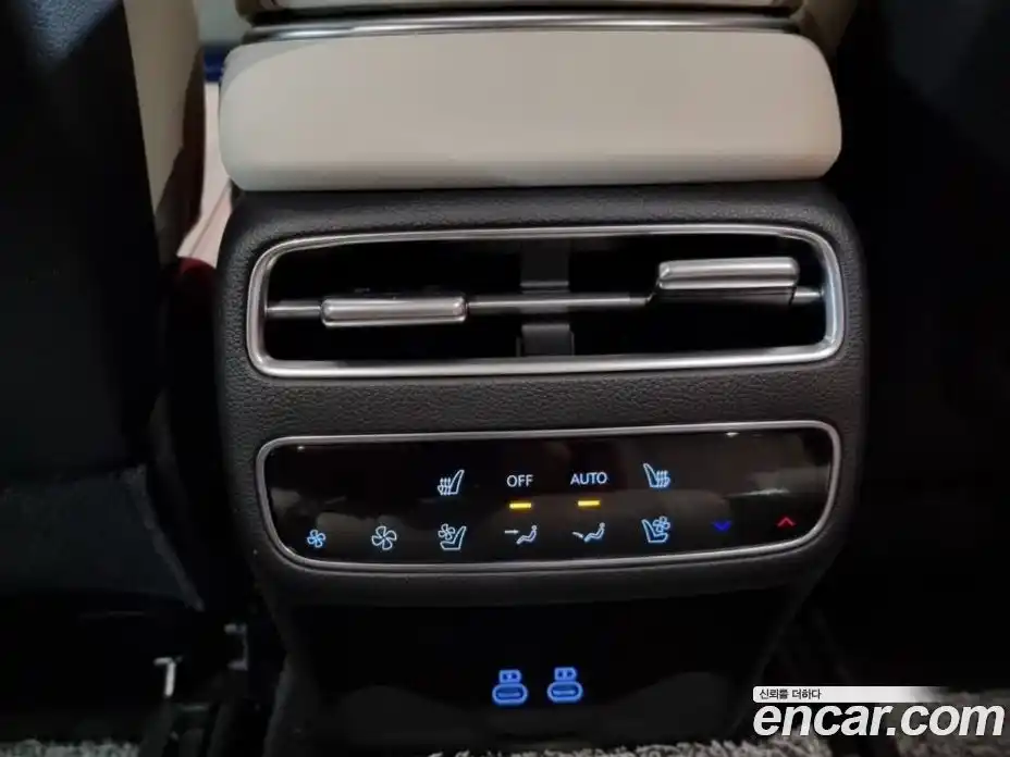 Genesis GV70 2025 2.5 Автомат в Москве № 24809, фото 8