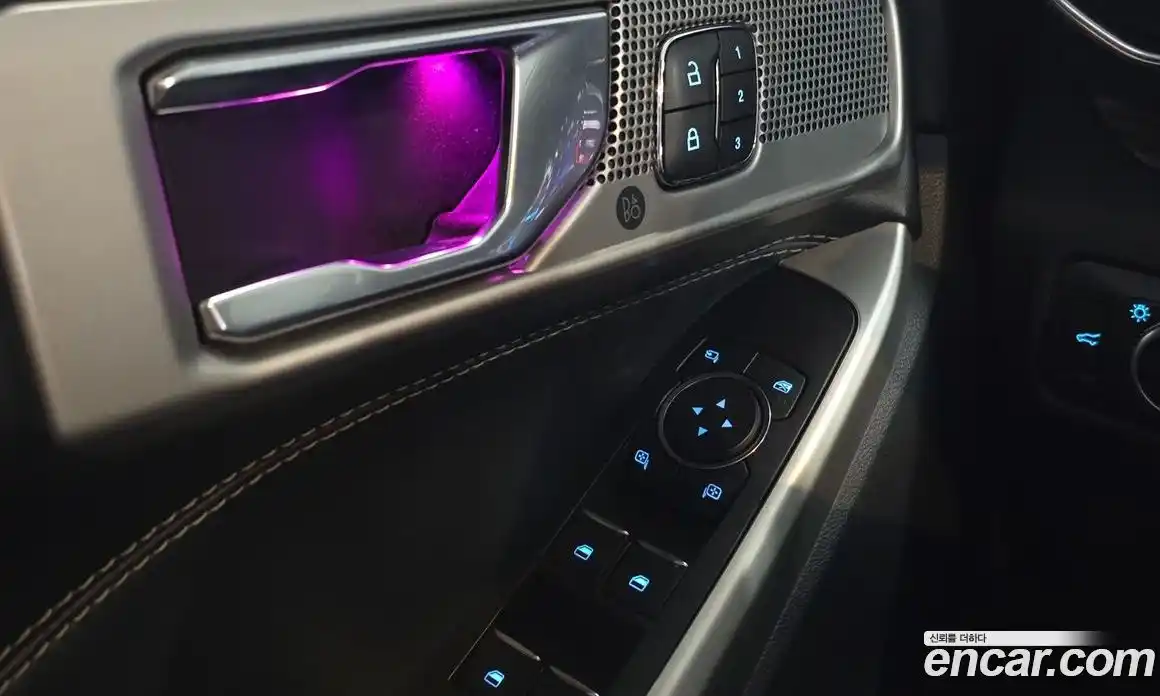 Ford Explorer 2021 2.3 Автомат в Москве № 255531, фото 18