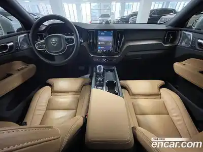 Volvo XC60 2025 2.0 Автомат в Москве № 270070, миниатюра 7