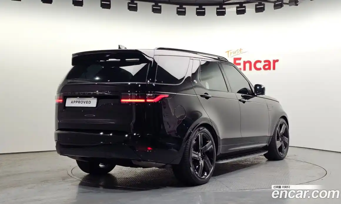 Land Rover Discovery 2025 3.0 Автомат в Москве № 271169, фото 16