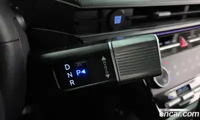 Hyundai Santa Fe 2024 2.5 Автомат в Москве № 276240, миниатюра 12