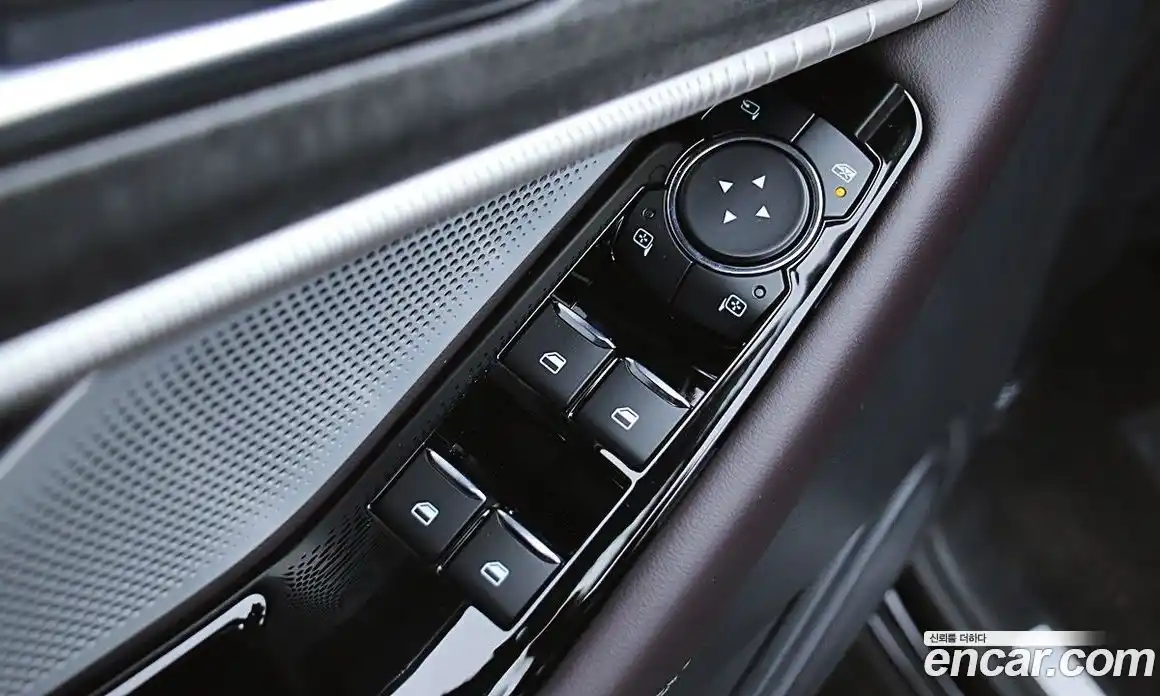 Ford Explorer 2025 2.3 Автомат в Москве № 281774, фото 12