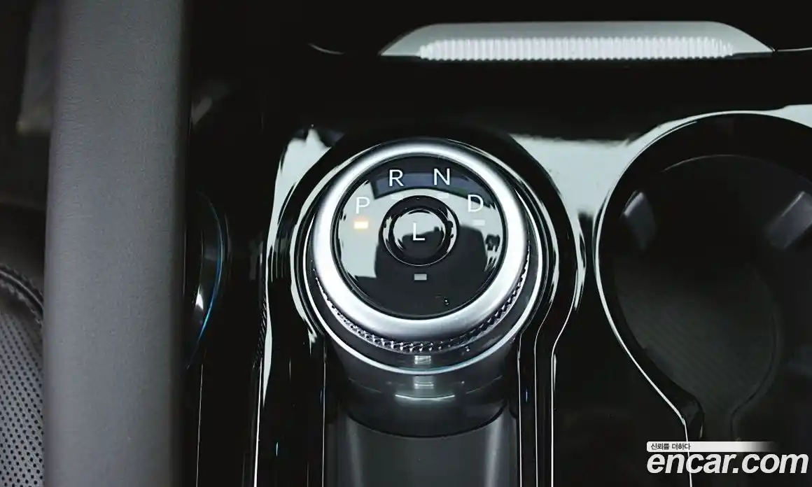 Ford Explorer 2025 2.3 Автомат в Москве № 281774, фото 9